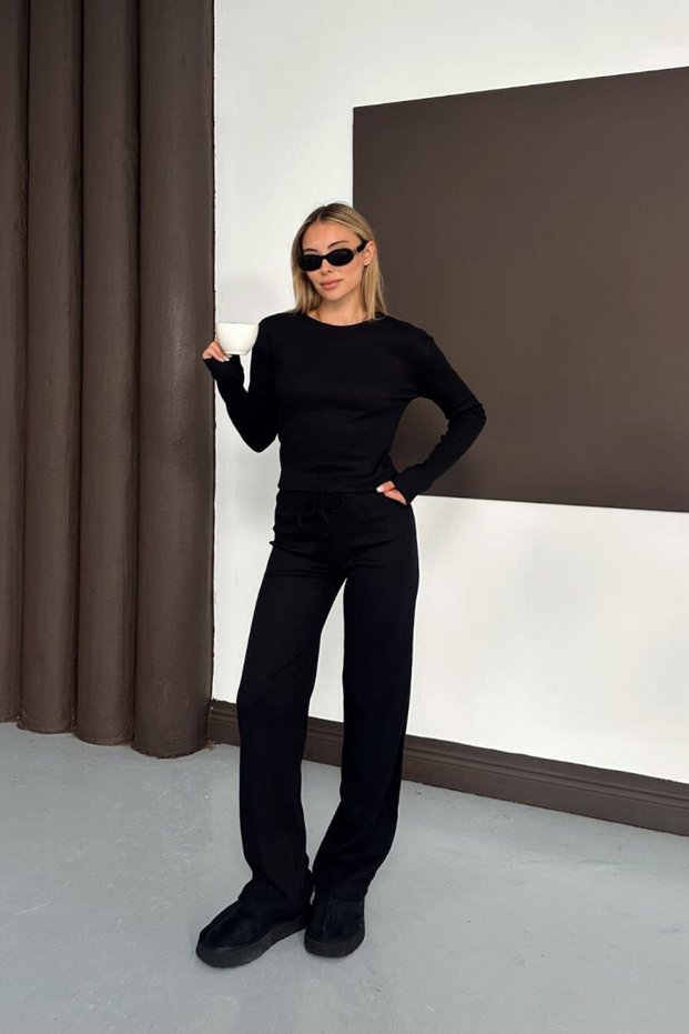Women's Black Crew Neck Finger Detail Blouse Wide Leg Pants Corded Fabric Sets