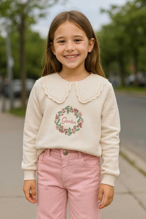 Girl's Suit with Collar Detail and Denim Pants