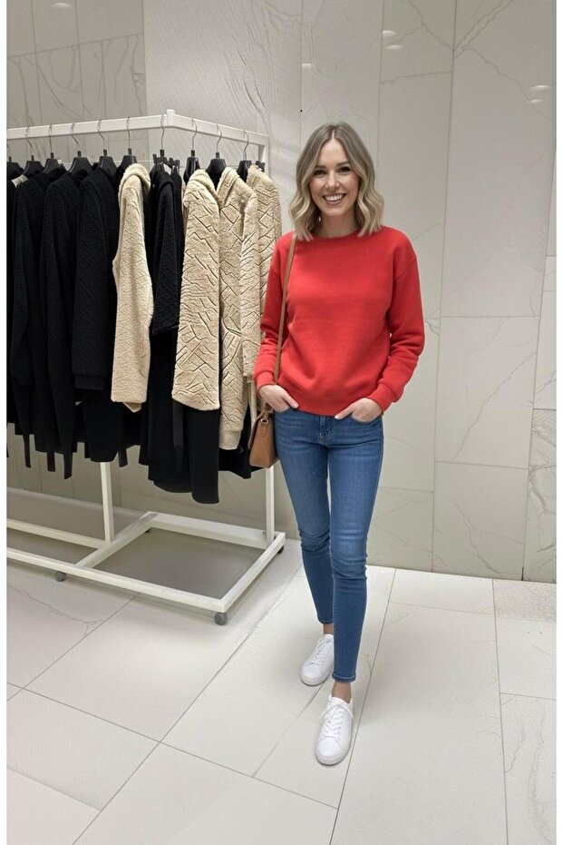 Basic Three Thread Inside Sha Fleece-Lined Weet - 1