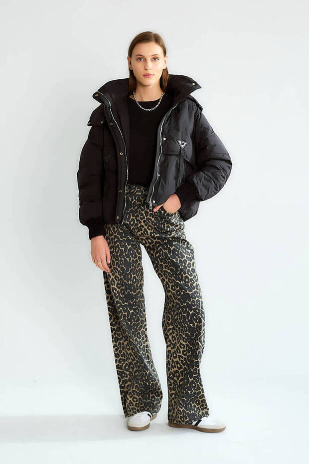 Kapüşonlu Cep Detaylı Şişme Oversize Kadın Mont Siyah D99749 - 3