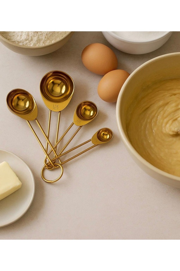 4-Piece Metal Handle Gold Measuring Spoon Set Small Size Seasoning Spoon