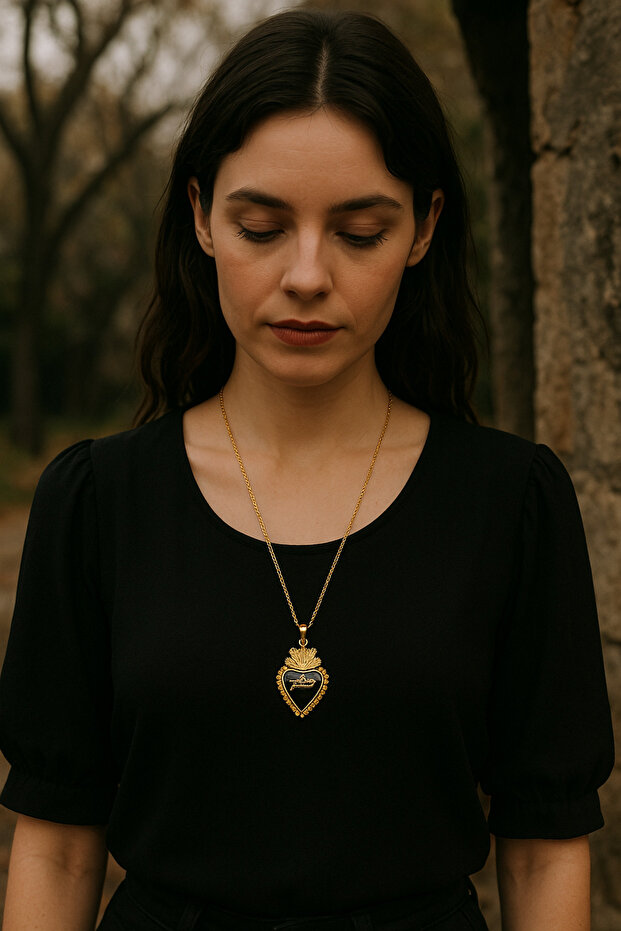 Taçlı Kalp Kolyesi - 3