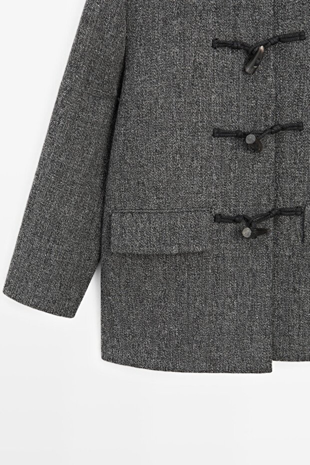 Half-button coat with horn buttons - 7