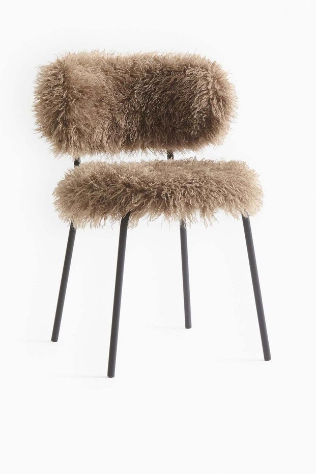 Fluffy dining chair