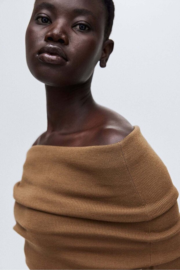 Off-the-shoulder wool top - 1