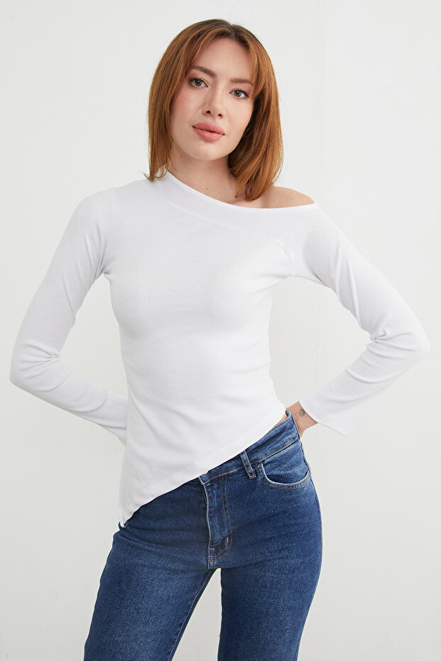 بلوزة أساسية غير متماثلة شق بكتف واحد - 3