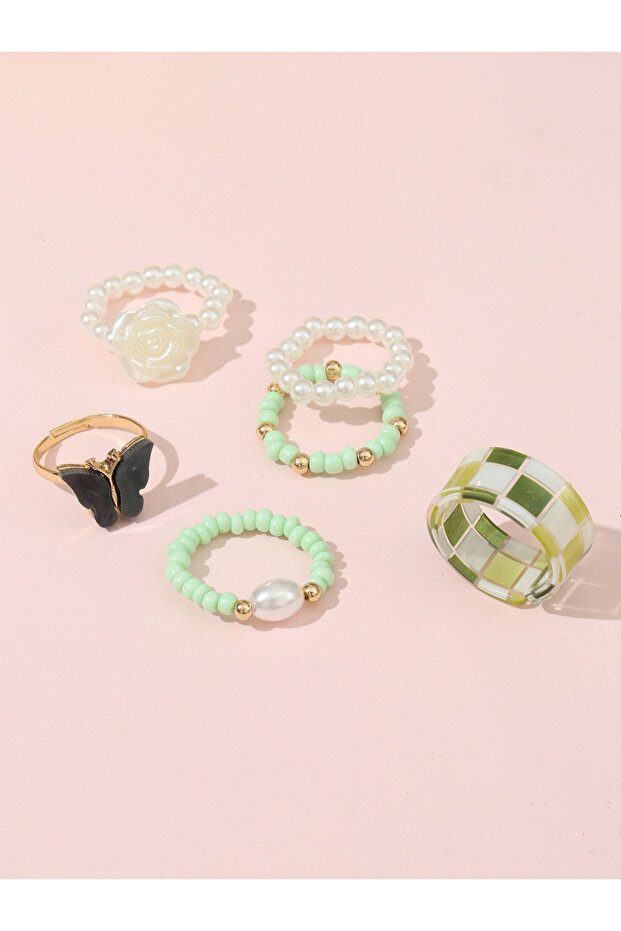 Set of 6 - Assorted Beaded Rings