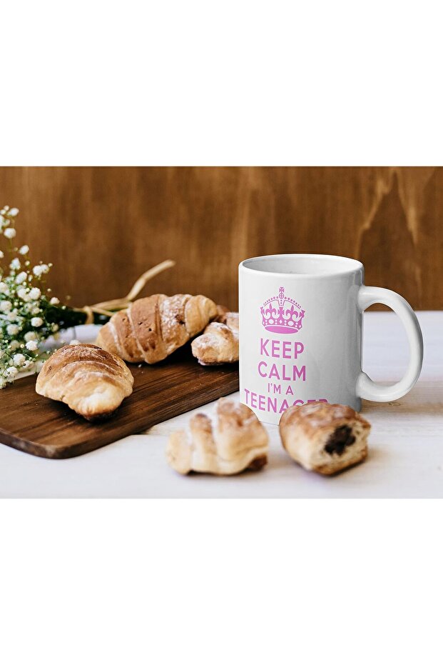 كوب Keep Calm I'm A Teenager - 11 أونصة من السيراميك الأبيض، آمن للاستخدام في غسالة الأطباق