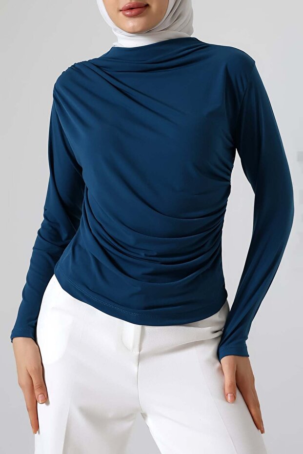 Sandy Turtleneck Ruched Detail Blouse – Comfortable & Elegant