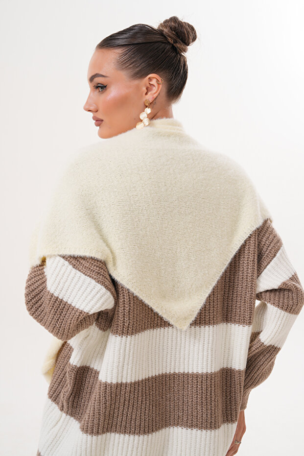 Eșarfă triunghiulară de pluș - 2