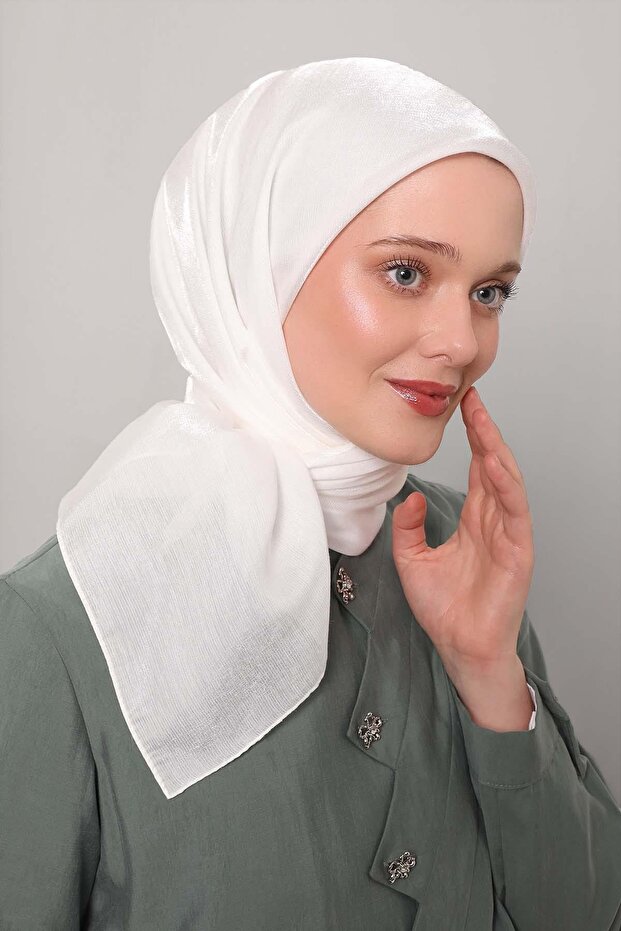 الوشاح الأبيض اللامع - 2