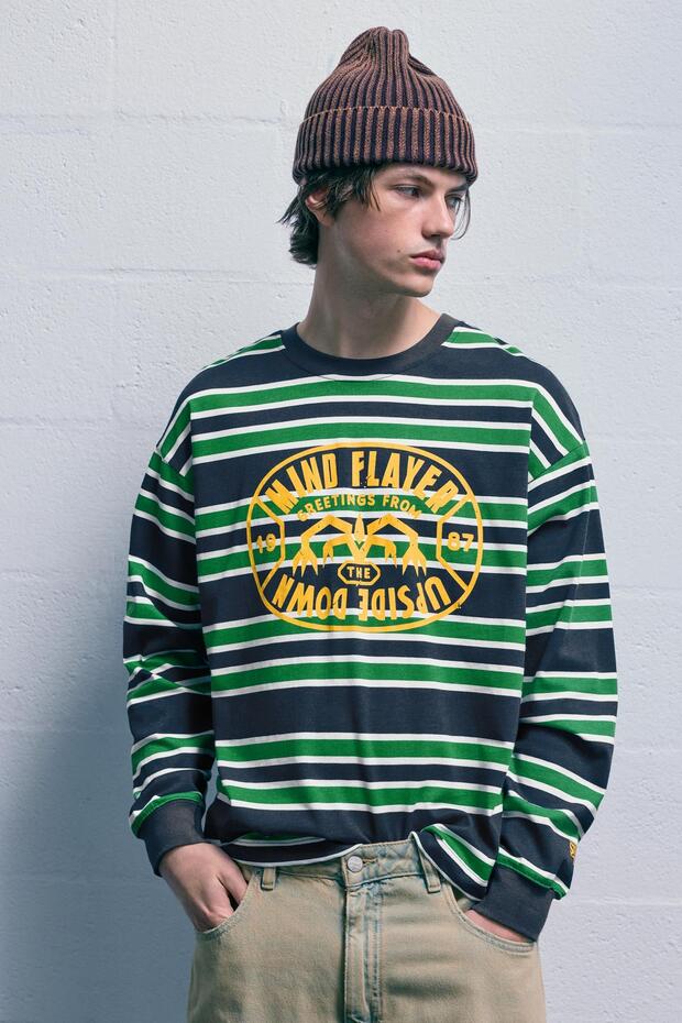 Stranger Things çizgili t-shirt - 1