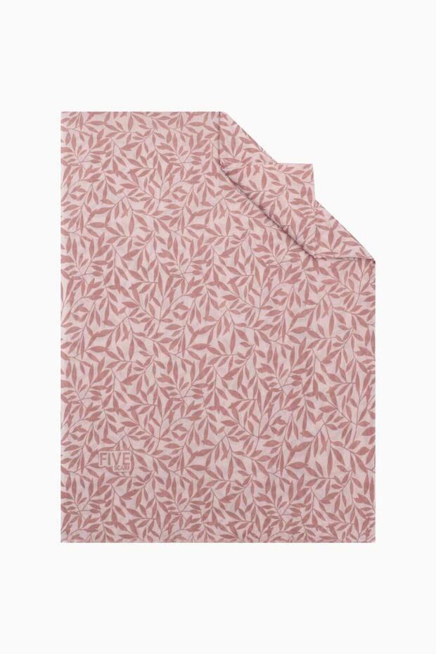 Salmon Relax Ivy Shawl