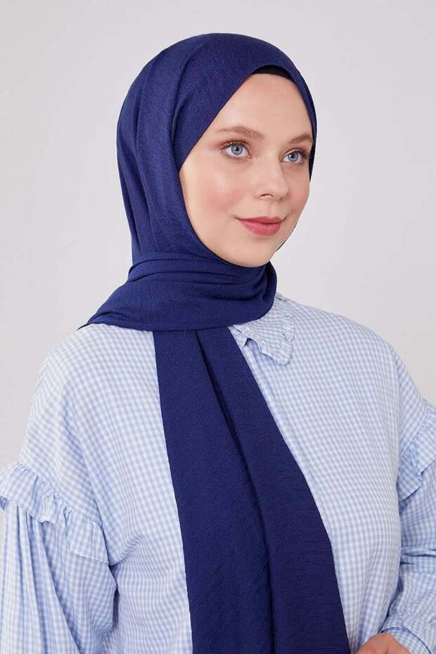 Parlament Mavisi Junset Şal - 1