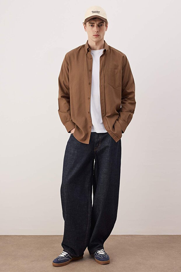 Kahverengi Regular Fit Gabardin Dokulu Erkek Gömlek TMNAW26GO00009 - 1