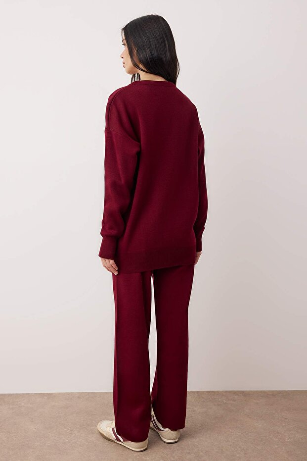 Bordowy zestaw bluzki i spodni z haftem TCTAW26US00064 - 4