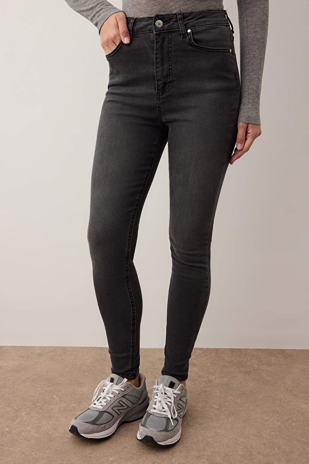 Antrasit Vücudu Saran Esnek Yüksek Bel Skinny Jeans TWOAW26JE00254 - 3