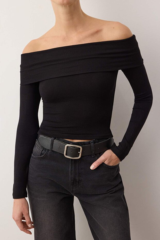 Siyah Carmen Yaka Fitted/Vücuda Oturan Crop Esnek Örme Bluz TWOAW25BZ00008 - 3