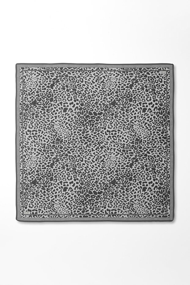 Gray Leopard Pattern Twill Silk Scarf - 3