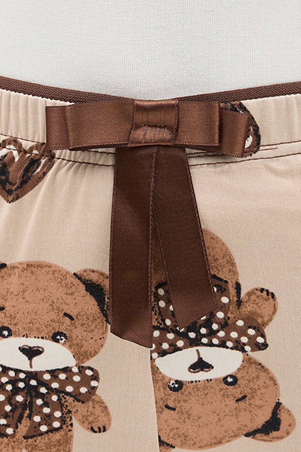 بيجامة نسائية منقوشة باللون البيج الداكن 4535 - 4