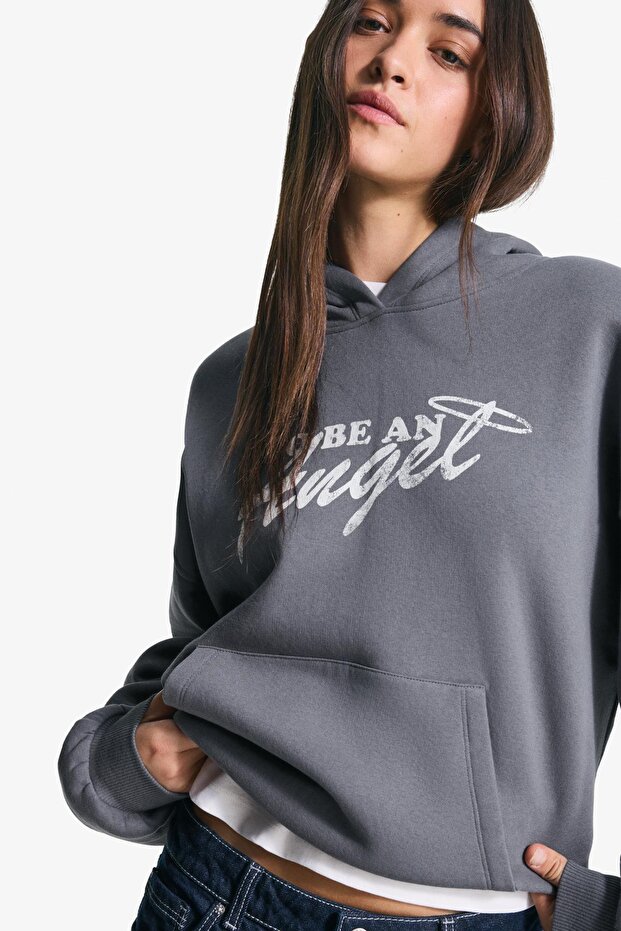 Kapüşonlu baskılı sweatshirt - 3