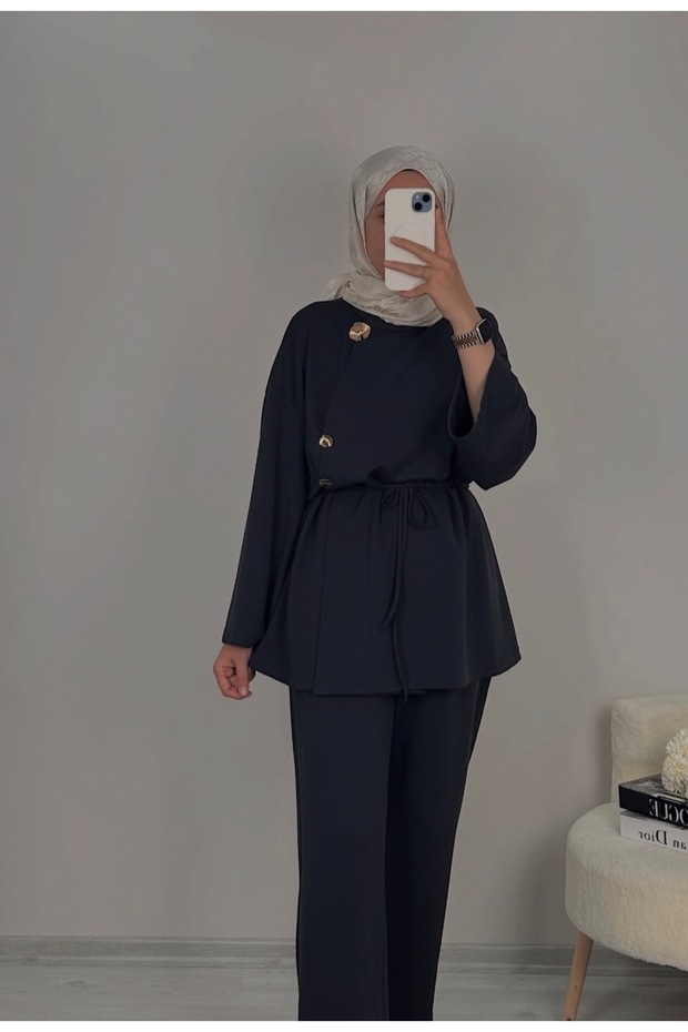 Women's Black Top and Bottom Set ♦ 2 Yarns L Stretch Fabric Fabric ♦ Button Detail ♦ Tied to the Waist ♦ Hijab Suit