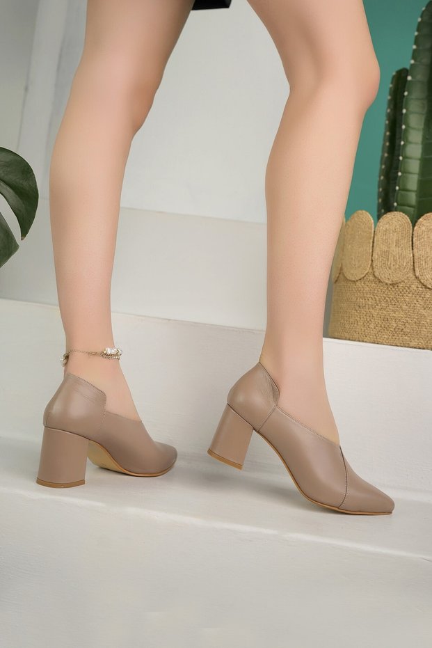 Genuine Leather Women's Daily Heeled Shoes DD9722