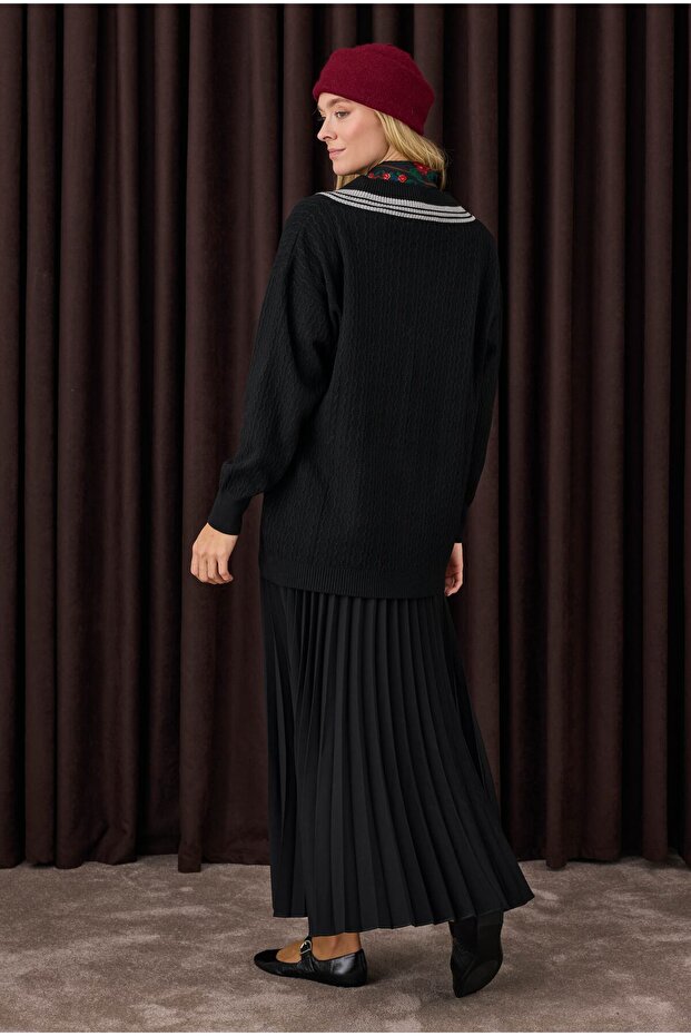 V Yaka Dokulu Triko Siyah - 5