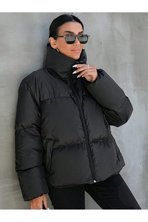Women's Black Oversized Waterproof Puffer Jacket – Winter Zippered, Fillable, with Pockets