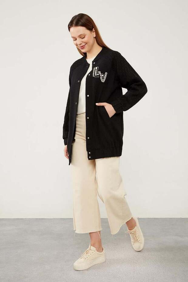 Siyah Triko İşlemeli Ceket - 2