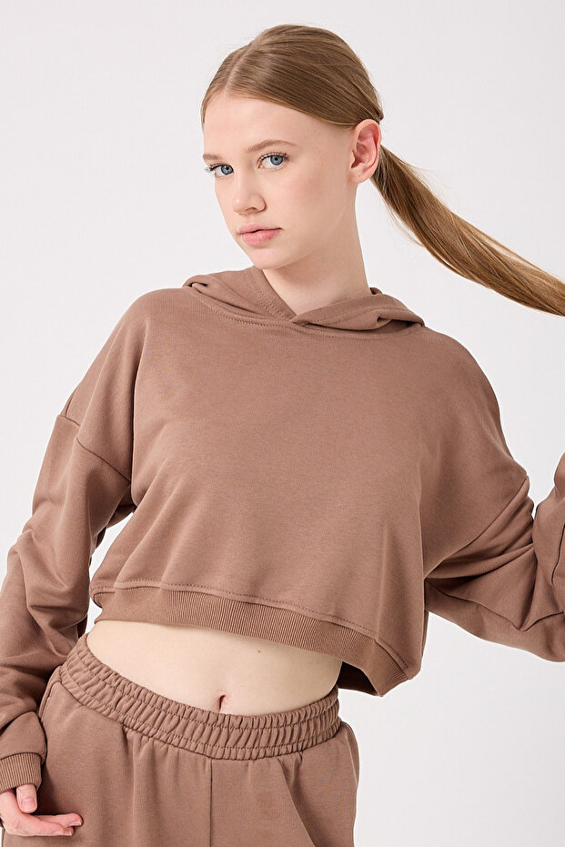 KADIN CROP KAPŞONLU ÜÇ ÜPLİK BASIC SWEATSHİRT - 6