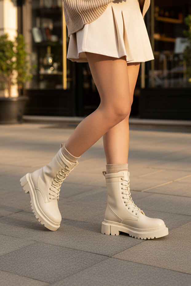 Women's Boots Non-Slip Thermo Sole Water Resistant Zippered Lace-Up Full Mold