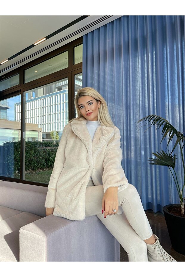 Yakalı Peluş Kaban - 2