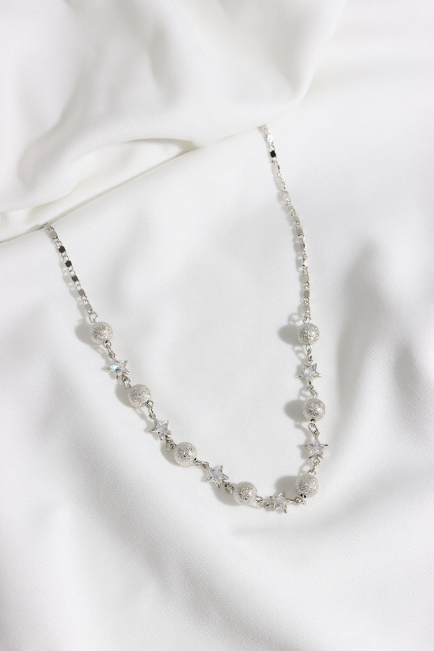 STAR STONE TOP DETAIL SILVER NECKLACE