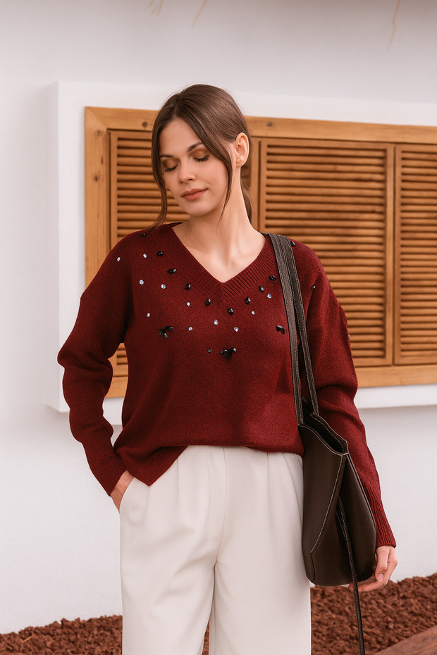 Bead Detailed V-Neck Knitwear Sweater