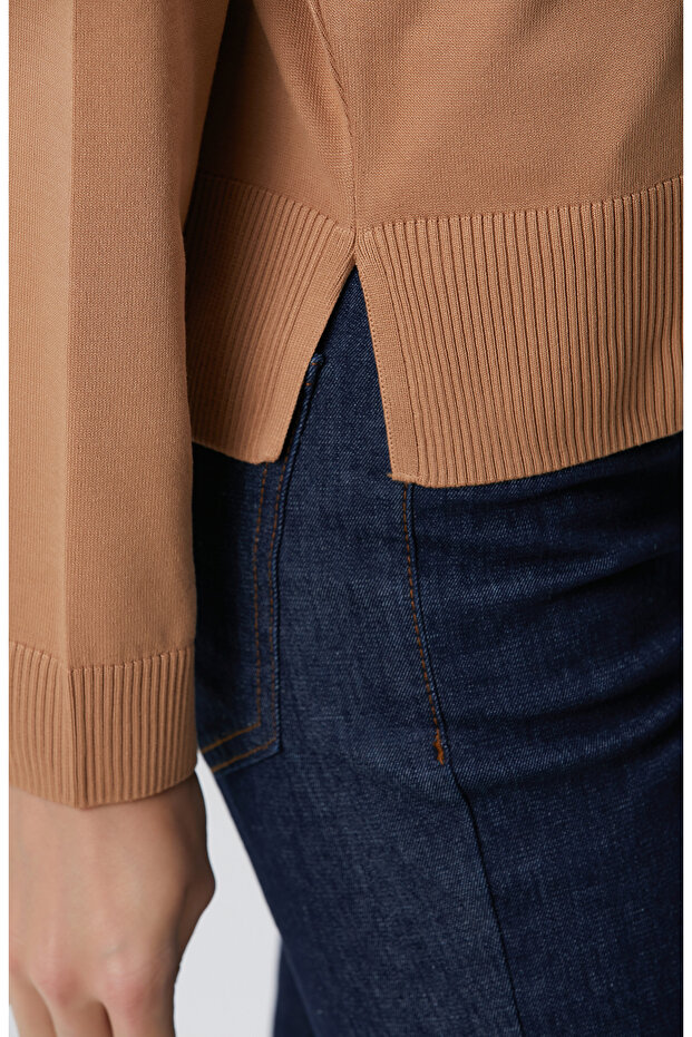 Camel V Yakalı Basic Kazak - 7