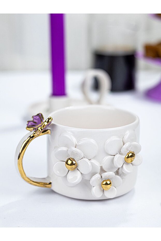 24k Altın Süslemeli Kelebek ve Zarif Çiçekler Temalı Seramik Mug Hediye - 4