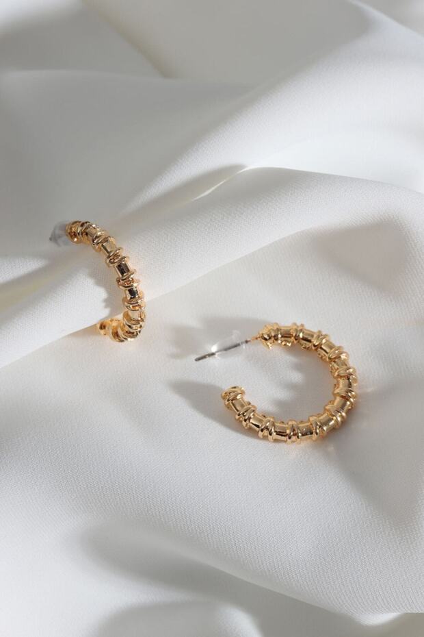 Vintage Gold Hoop Earrings