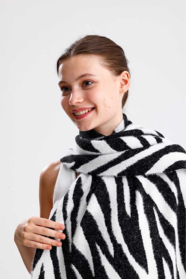 Zebra Patterned Knitwear Brand-Soft Textured, Comfortable, Lightweight and Stylish-With Portable Case Bag-170X70 cm