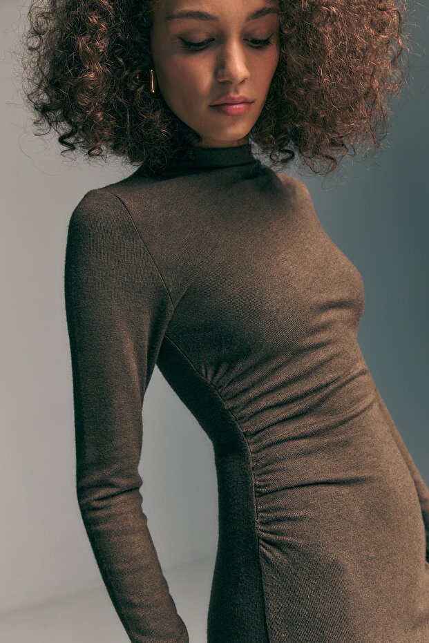 Triko midi elbise - 4