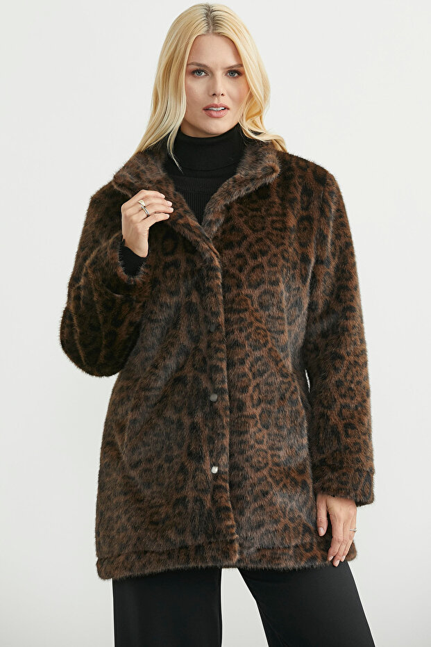 معطف فرو مبطن بنقشة الفهد مقاس كبير - بني - 3