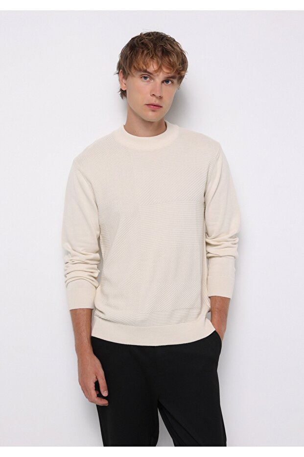 Regular Fit Yuvarlak Yaka Jakarlı Erkek Ekru Kazak - 1