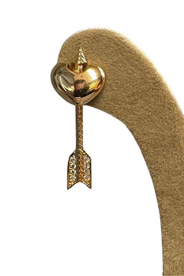 - Irem 3914 5991 Gold Arrow Heart Stone Steel Eros Earrings
