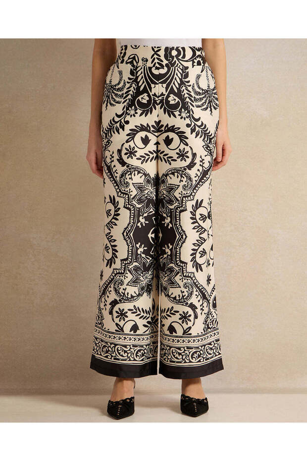Women Black Wide Leg Pants