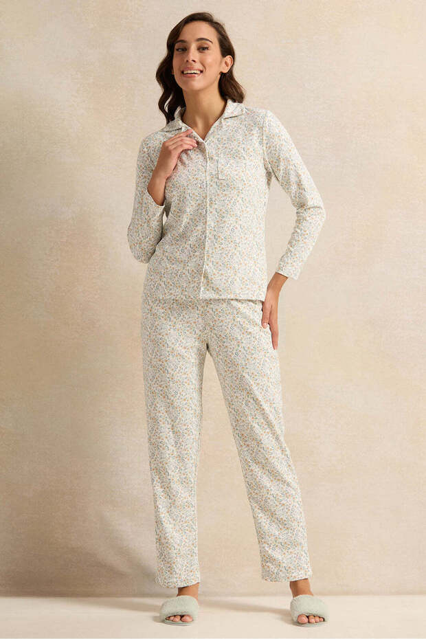 Women White Printed Pyjama Set (2 Piece)