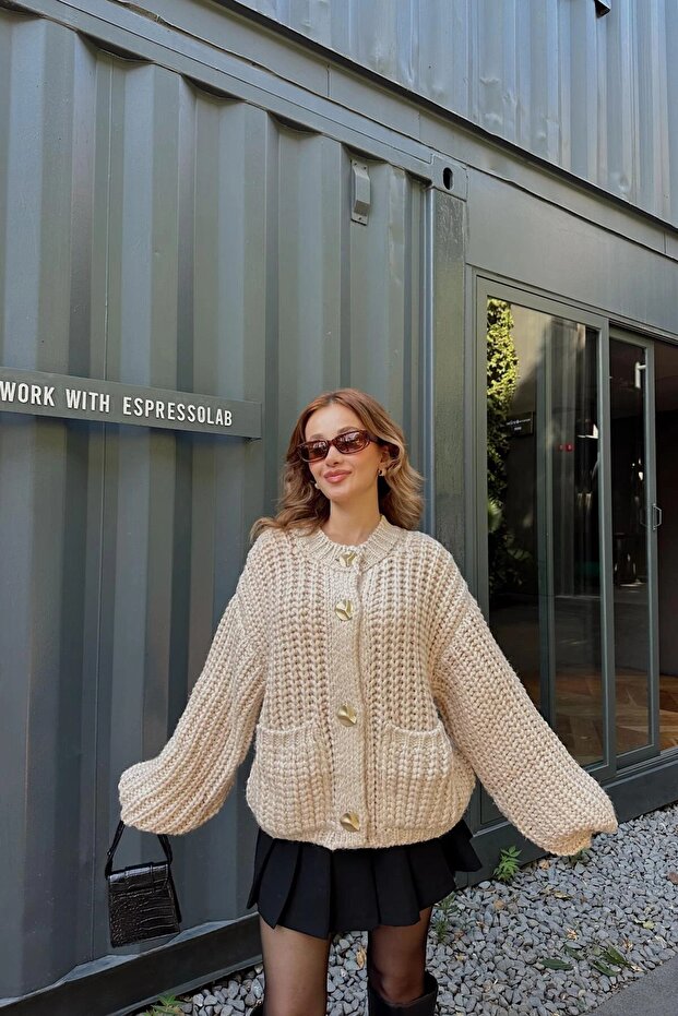 Women's Gold Buttoned Thick Knit Cardigan – Oversized Styles, Pockets, Soft Textured Cream Knitwear Cardigan 2438