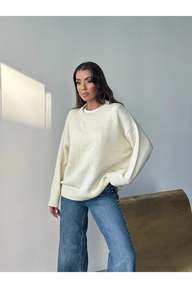 Premium Oversized Polar Knitwear Sweater Danieee