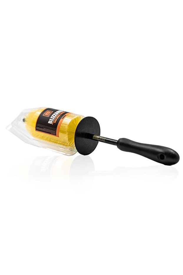 Narrow-Space Wheel Cleaning Brush - Work Staff - 3