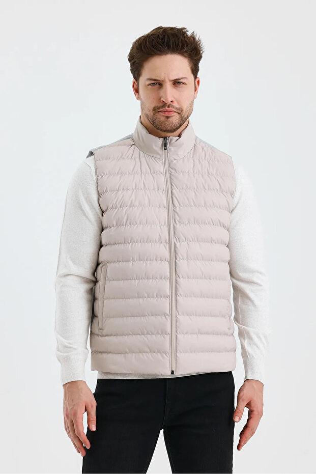 Men's Mock Neck Zippered Pocket Vest