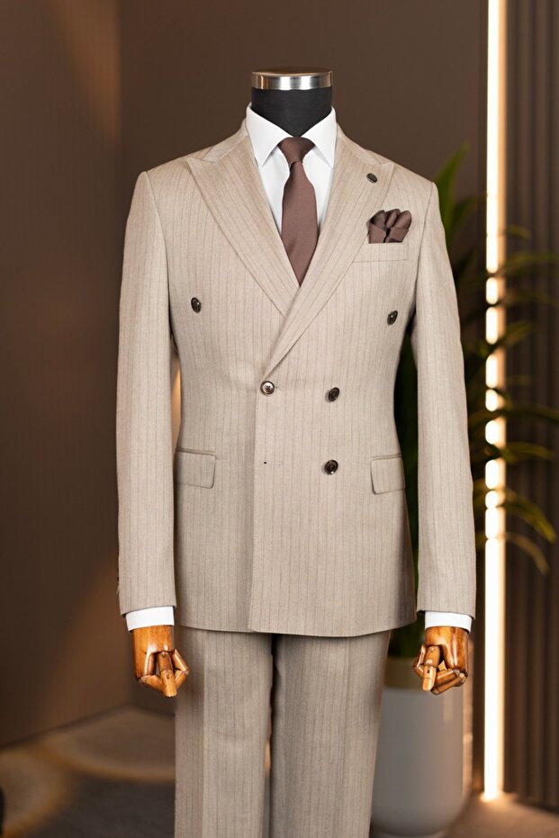 Exclusive Men's Double-Breasted Suit Slimfit –Slimfit, Please Choose 1 Size Larger.